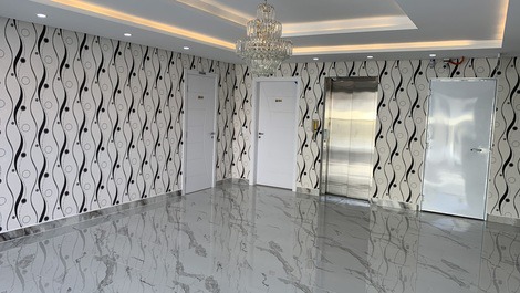 Apartamento em condomínio com Piscina em Bombas - Bombinhas