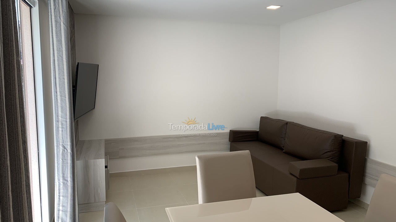 Apartamento para aluguel de temporada em Bombinhas (Praia de Bombas)