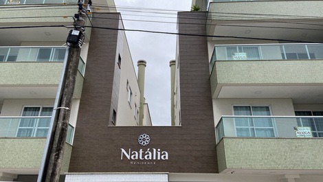 Apartamento de 2 habitaciones en el centro de Bombinhas.