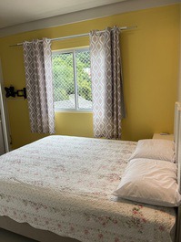 Apartamento de 2 habitaciones en el centro de Bombinhas.