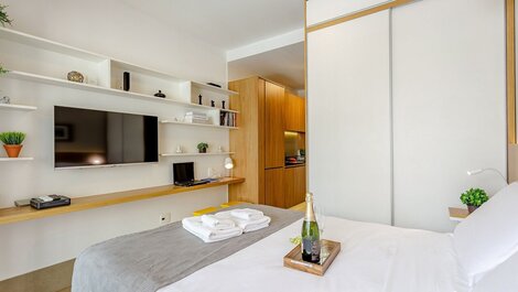 Swimming pool, gym, AC, Pinheiros |Brazilian Corner