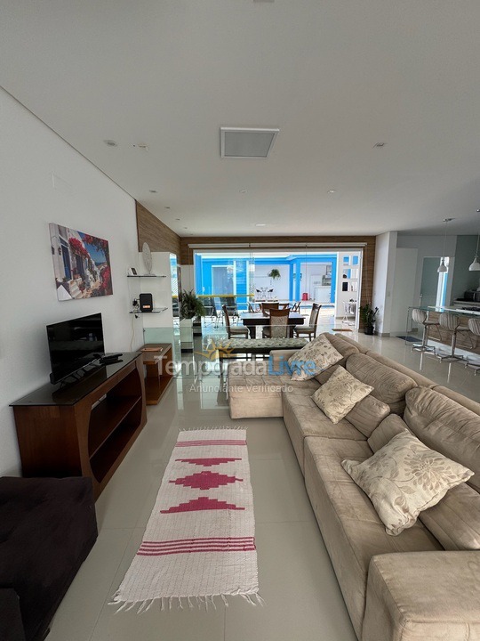 Casa para alquiler de vacaciones em Guarujá (Praia do Pernambuco)