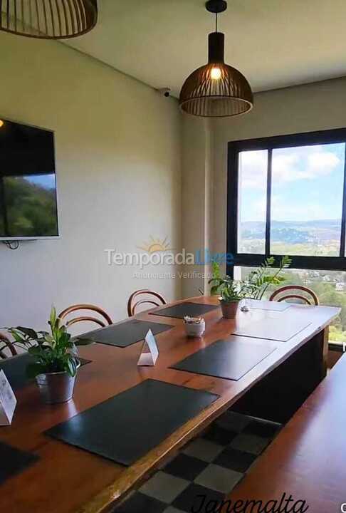 Apartamento para aluguel de temporada em Campos do Jordão (Jardim Belvedere)