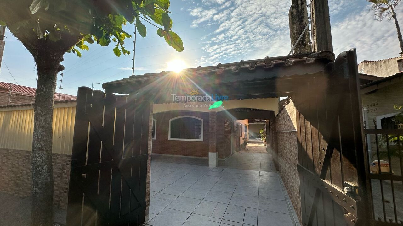 House for vacation rental in Itanhaém (Suarão)