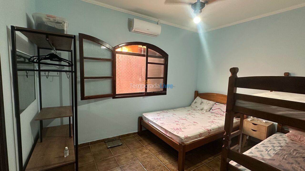 House for vacation rental in Itanhaém (Suarão)