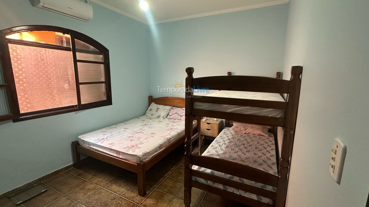 House for vacation rental in Itanhaém (Suarão)