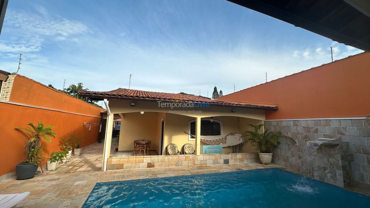 House for vacation rental in Itanhaém (Suarão)