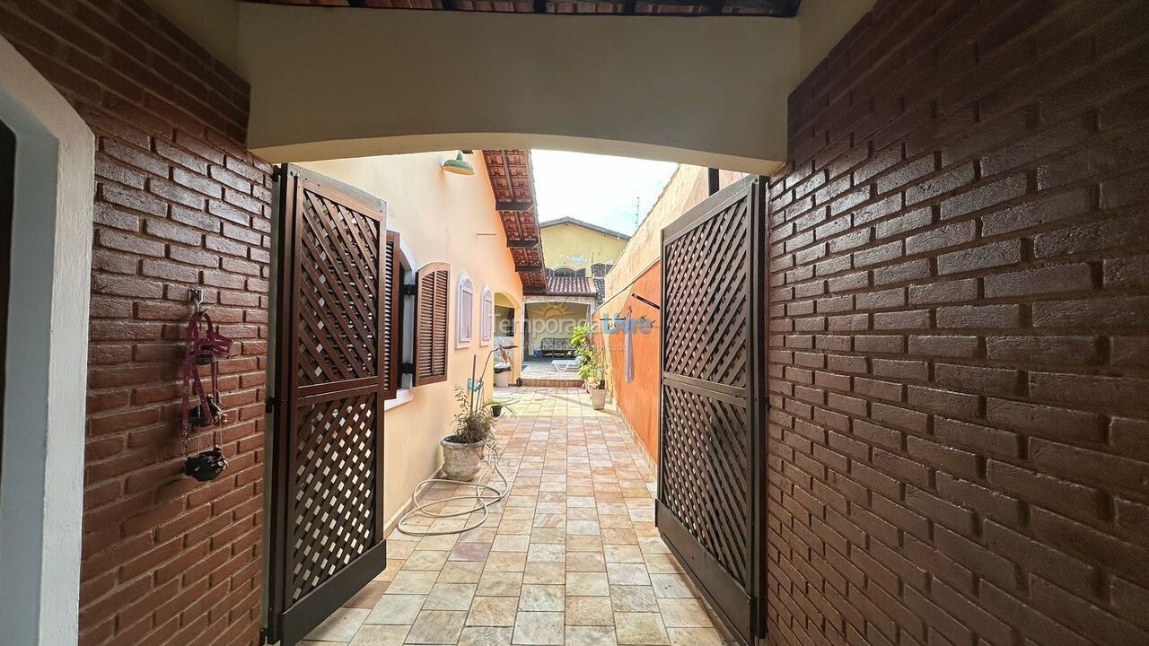 House for vacation rental in Itanhaém (Suarão)