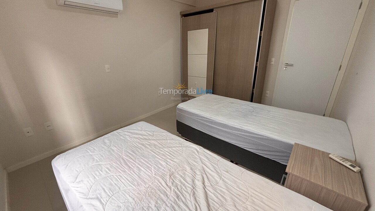 Apartamento para alquiler de vacaciones em Bombinhas (Praia de Bombas)