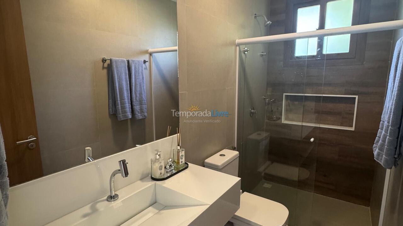 Casa para aluguel de temporada em Mata de São João (Praia do Forte)