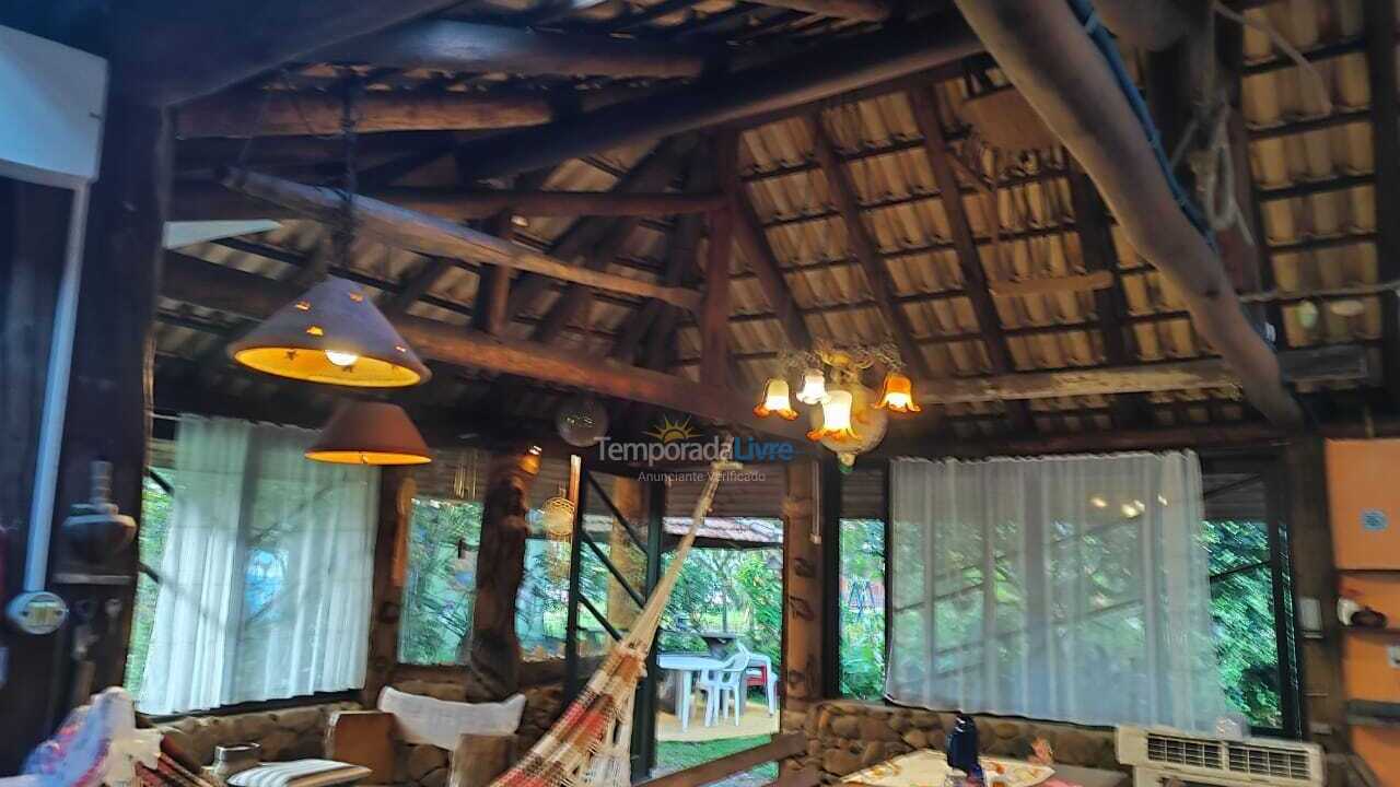 Casa para aluguel de temporada em Garopaba (Praia da Ferrugem)