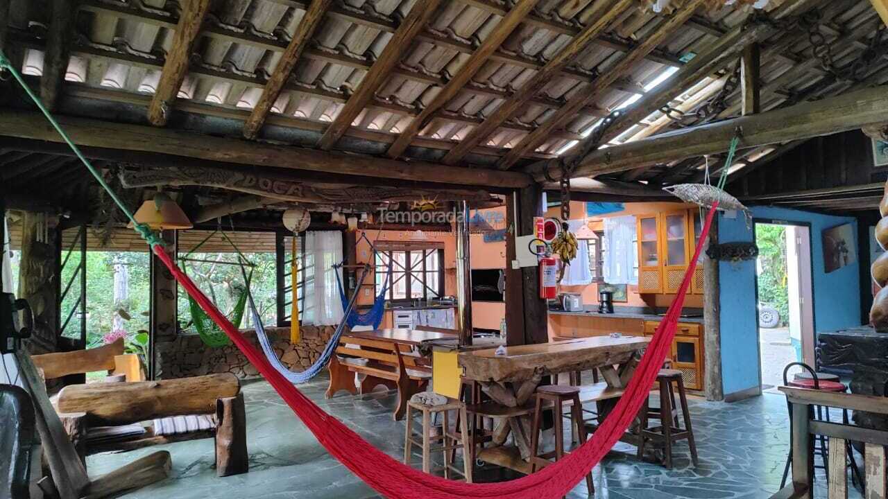 Casa para aluguel de temporada em Garopaba (Praia da Ferrugem)