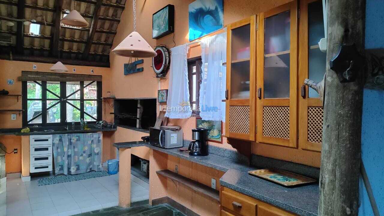 Casa para aluguel de temporada em Garopaba (Praia da Ferrugem)