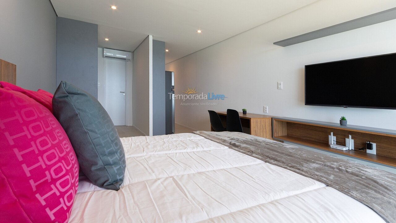 Apartamento para aluguel de temporada em Salvador (Ba Praia da Armação)