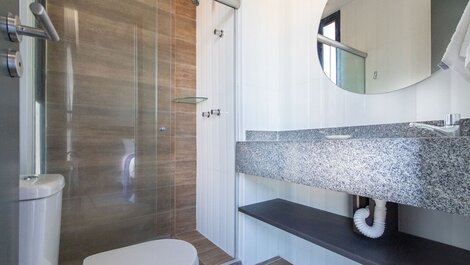 Estudio de un dormitorio en Tolive One Housi by Carpediem