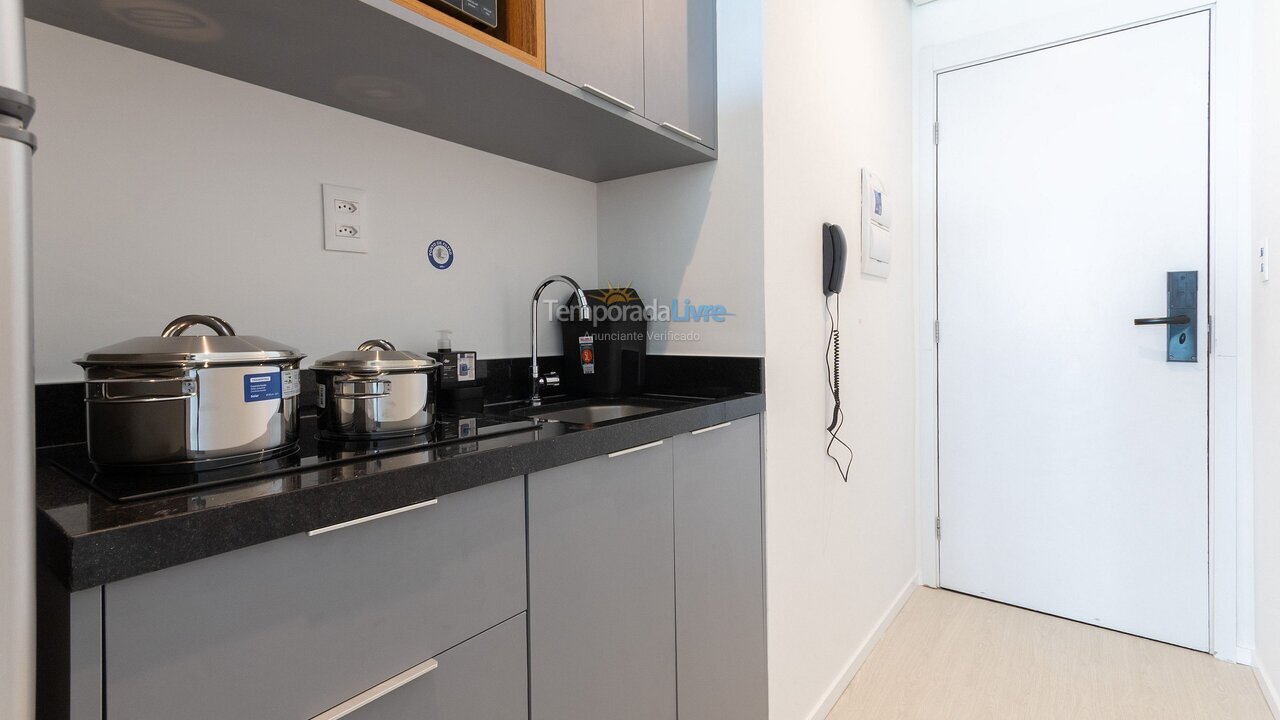 Apartamento para aluguel de temporada em Salvador (Ba Praia da Armação)