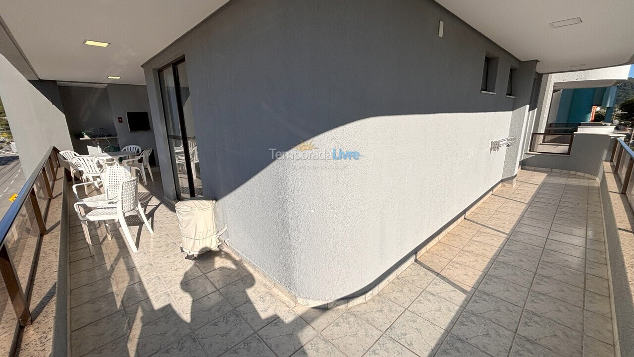 Apartamento para aluguel de temporada em Bombinhas (Praia de Bombas)