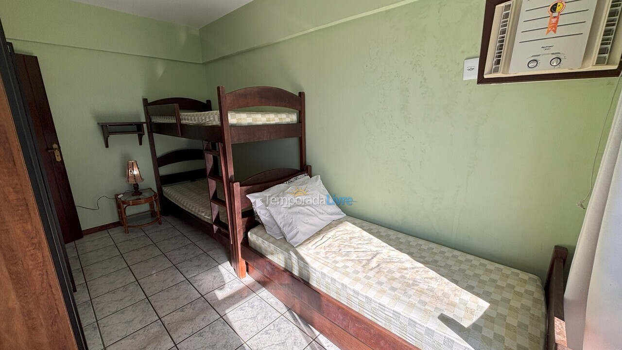 Apartamento para aluguel de temporada em Bombinhas (Praia de Bombas)