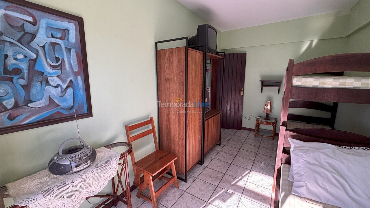 Apartamento para aluguel de temporada em Bombinhas (Praia de Bombas)