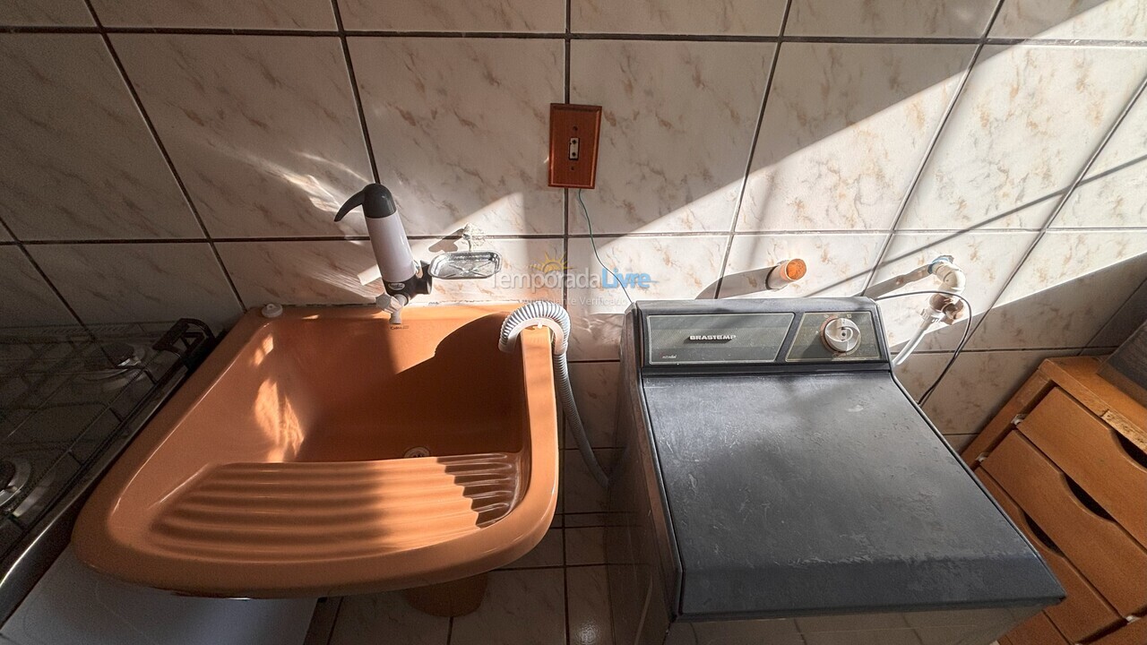 Apartamento para aluguel de temporada em Bombinhas (Praia de Bombas)