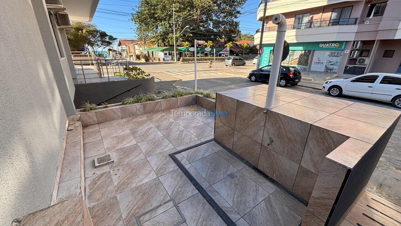 Apartamento para aluguel de temporada em Bombinhas (Praia de Bombas)