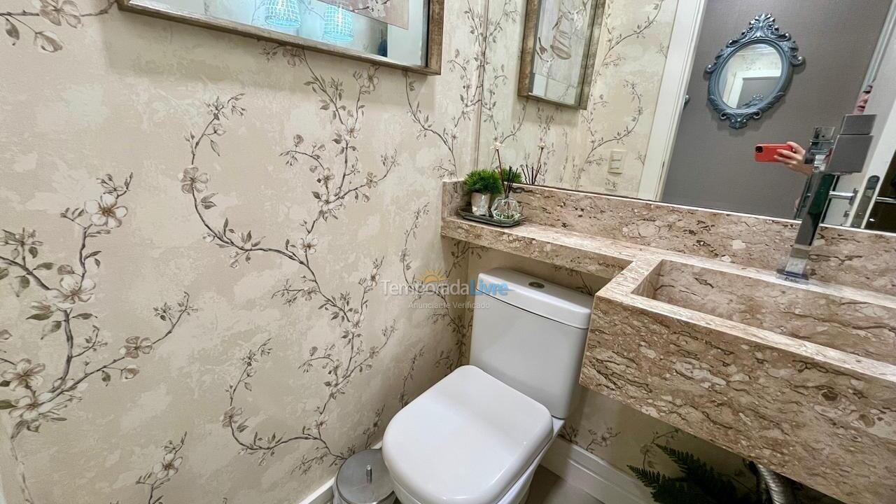 Apartment for vacation rental in Itapema (Meia Praia)