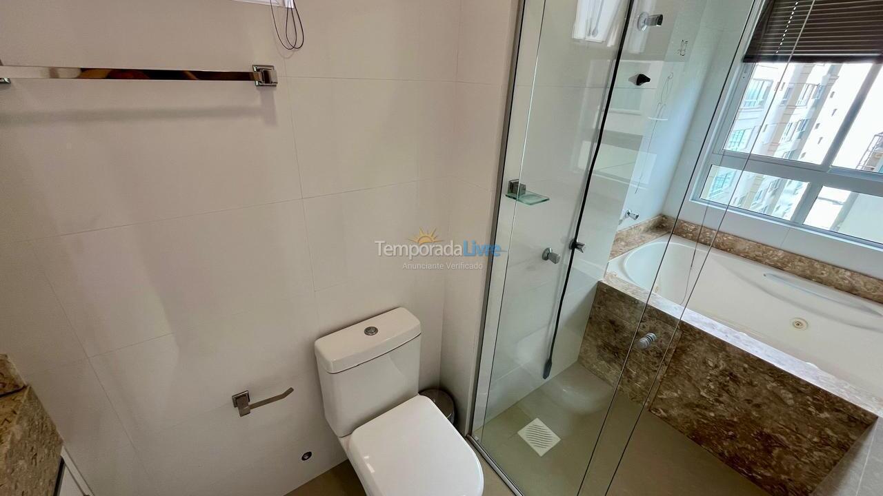 Apartment for vacation rental in Itapema (Meia Praia)