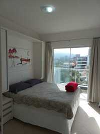 Beautiful Beachfront Penthouse with Jacuzzi