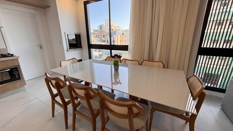 3 SUITES DE ALTO NIVEL EN BOMBAS