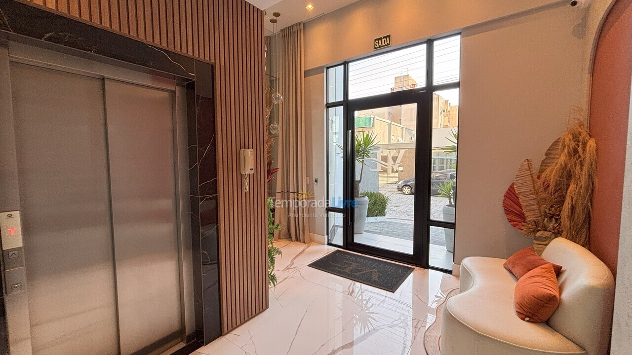 Apartamento para alquiler de vacaciones em Bombinhas (Praia de Bombas)