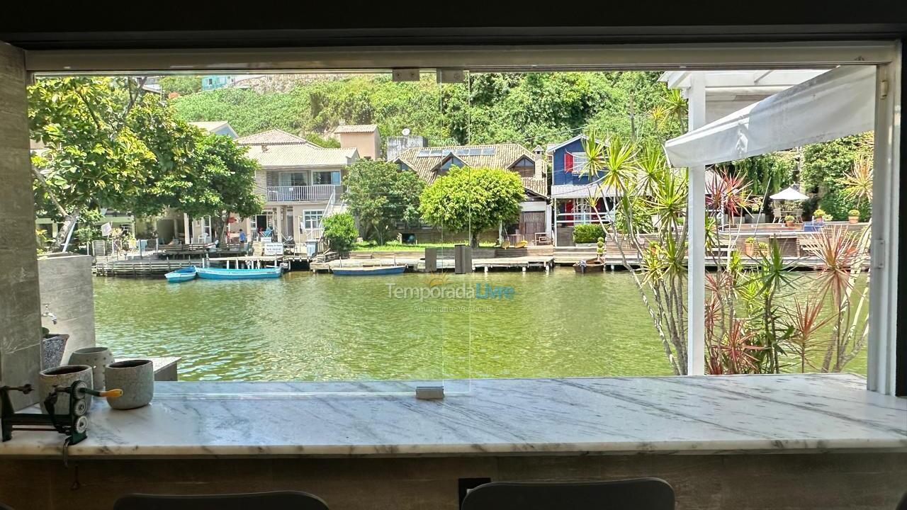 Casa para alquiler de vacaciones em Florianópolis (Barra da Lagoa)