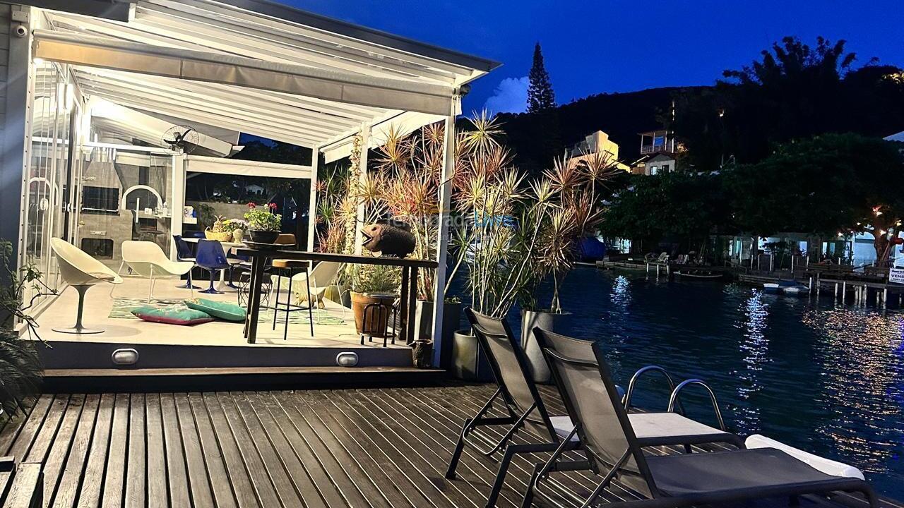 Casa para alquiler de vacaciones em Florianópolis (Barra da Lagoa)