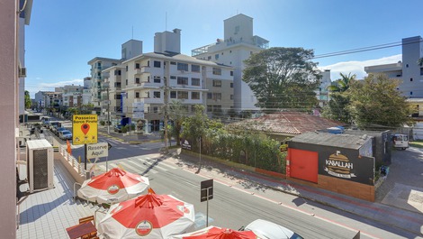 Aluguel mensal apartamento 1 dormitório 100 m do mar!