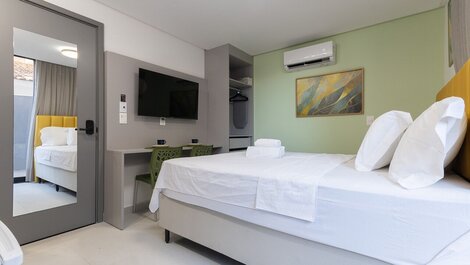 Breeze Residence - Studio com Varanda By Carpediem