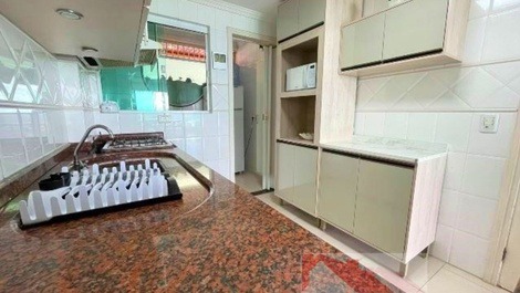 Lindo triplex de frente para o mar, com 4 suítes, 5 WC, e 2 piscinas!