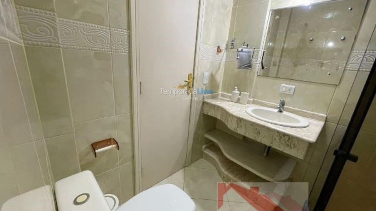 Apartamento para aluguel de temporada em Bombinhas (Praia de Bombas)