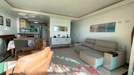 Lindo triplex de frente para o mar, com 4 suítes, 5 WC, e 2 piscinas!