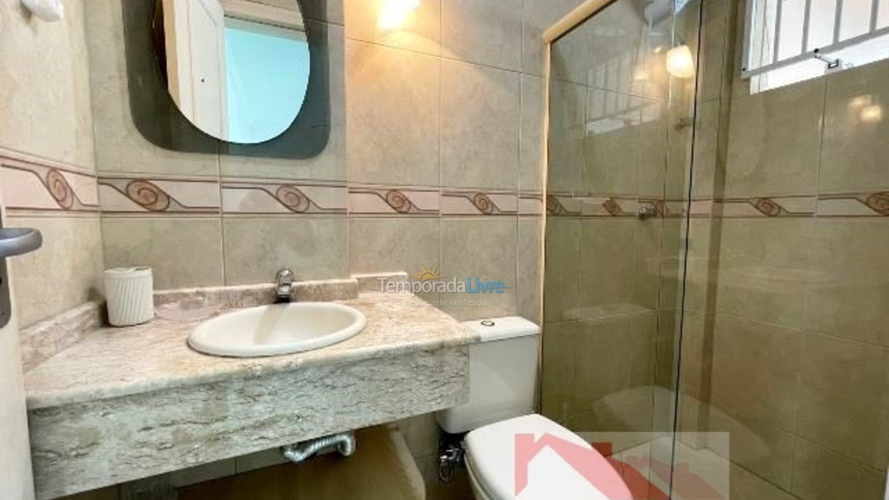 Apartamento para aluguel de temporada em Bombinhas (Praia de Bombas)