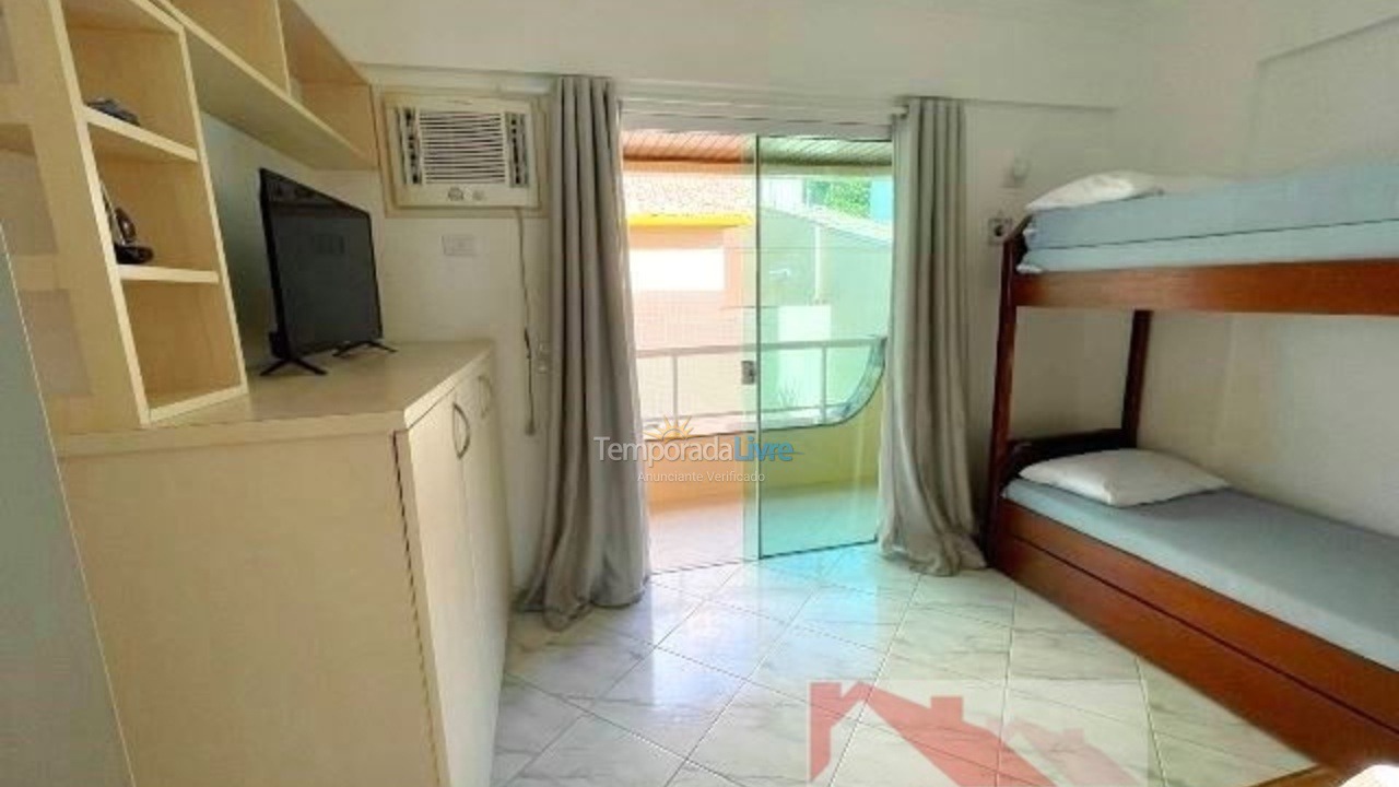 Apartamento para aluguel de temporada em Bombinhas (Praia de Bombas)