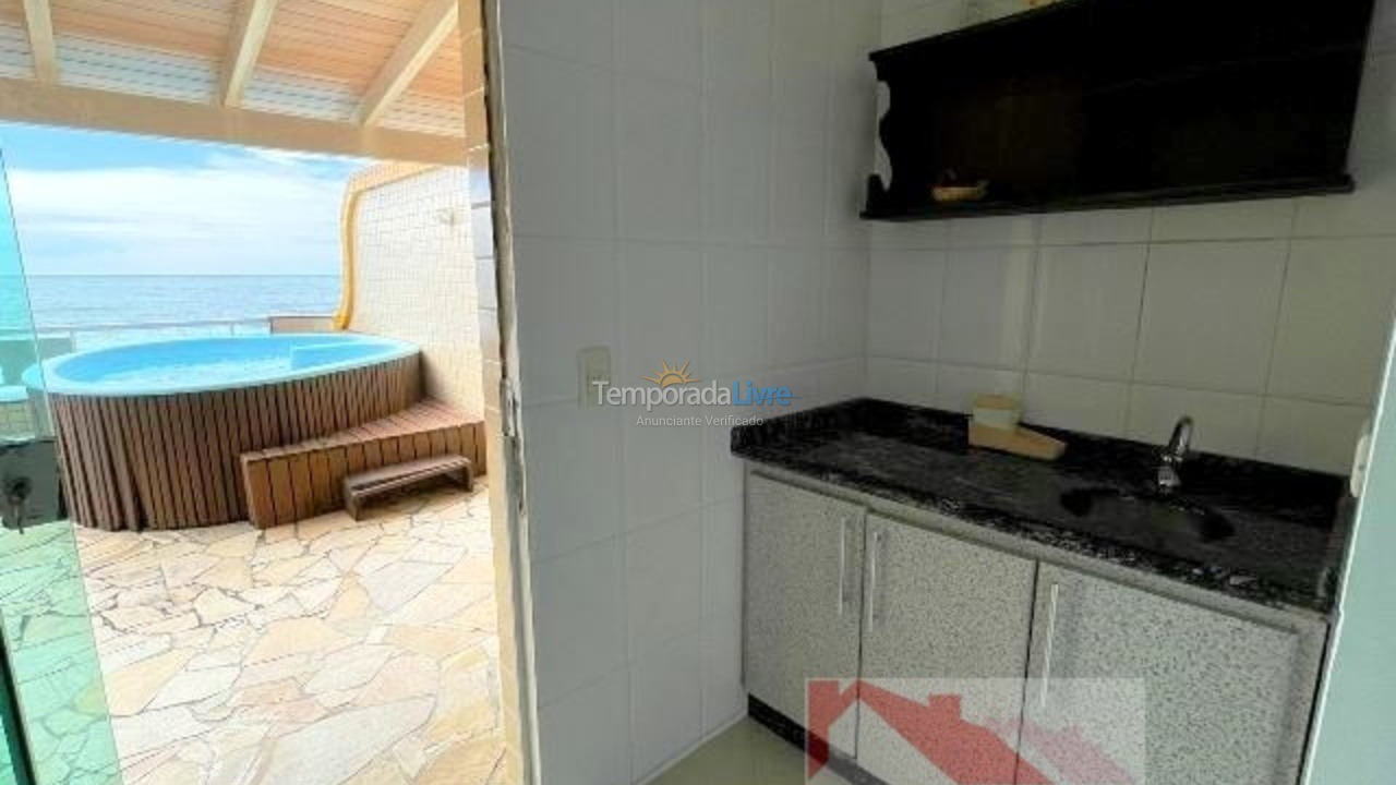 Apartamento para aluguel de temporada em Bombinhas (Praia de Bombas)