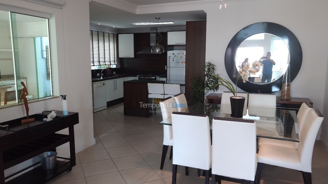 House for vacation rental in Bombinhas (Mariscal)