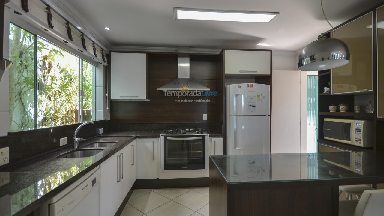 House for vacation rental in Bombinhas (Mariscal)