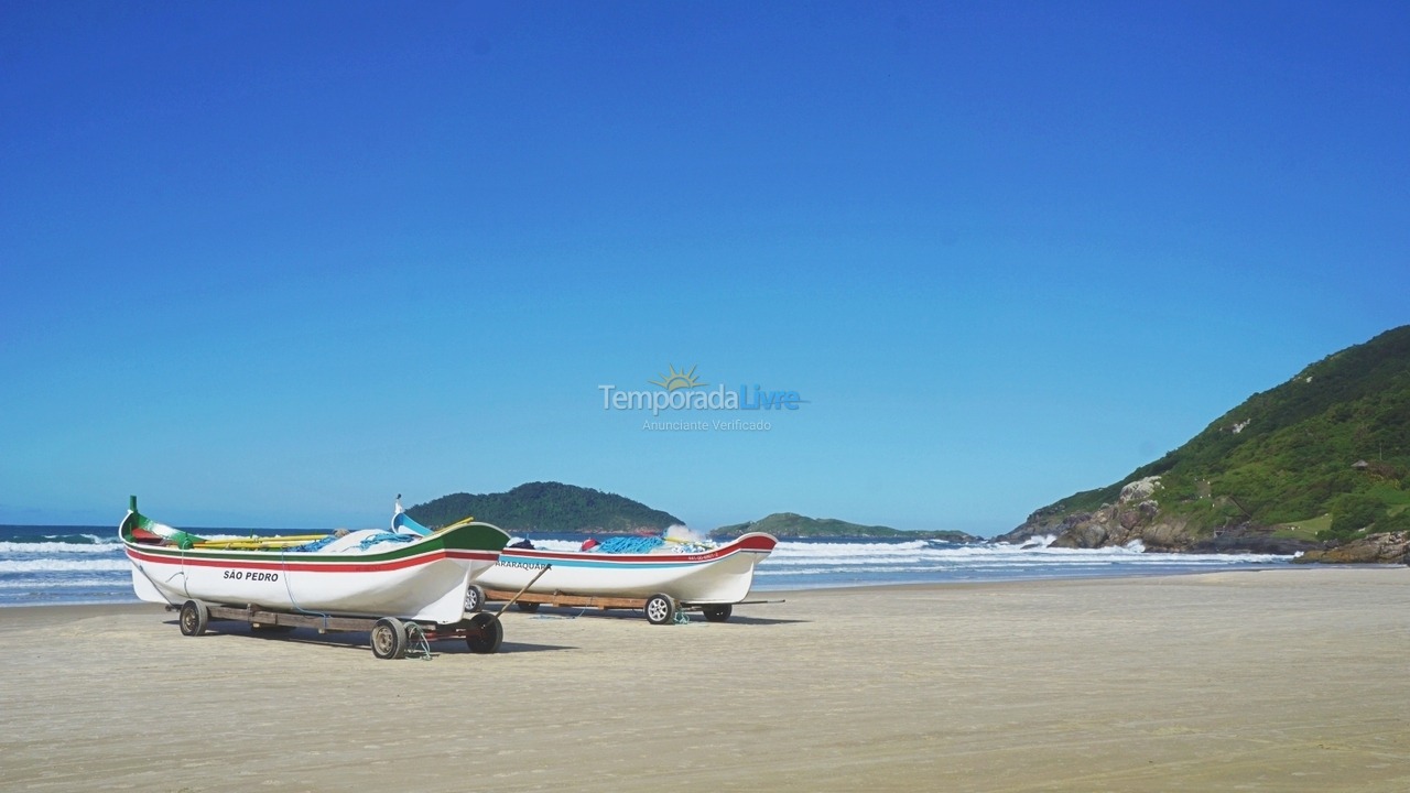 Apartment for vacation rental in Florianópolis (Praia do Santinho)
