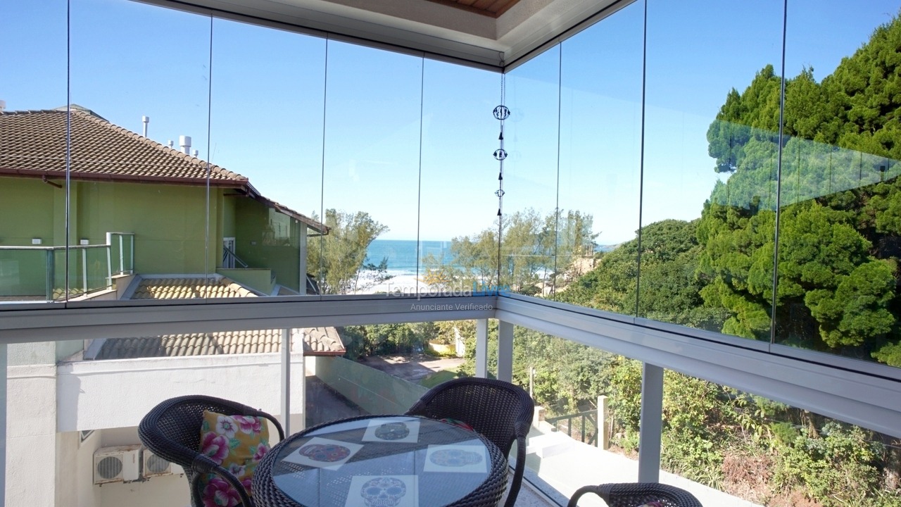 Apartment for vacation rental in Florianópolis (Praia do Santinho)