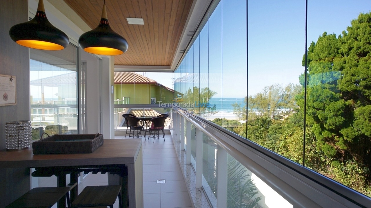 Apartment for vacation rental in Florianópolis (Praia do Santinho)