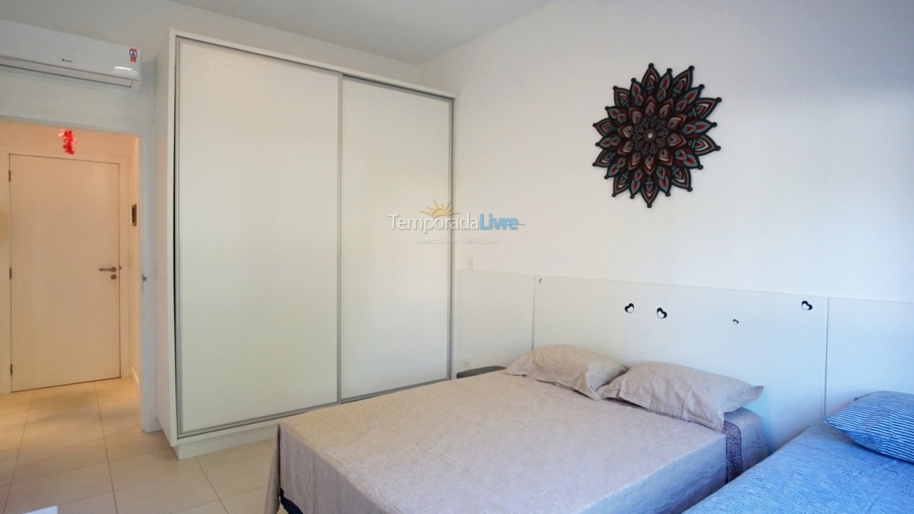 Apartment for vacation rental in Florianópolis (Praia do Santinho)