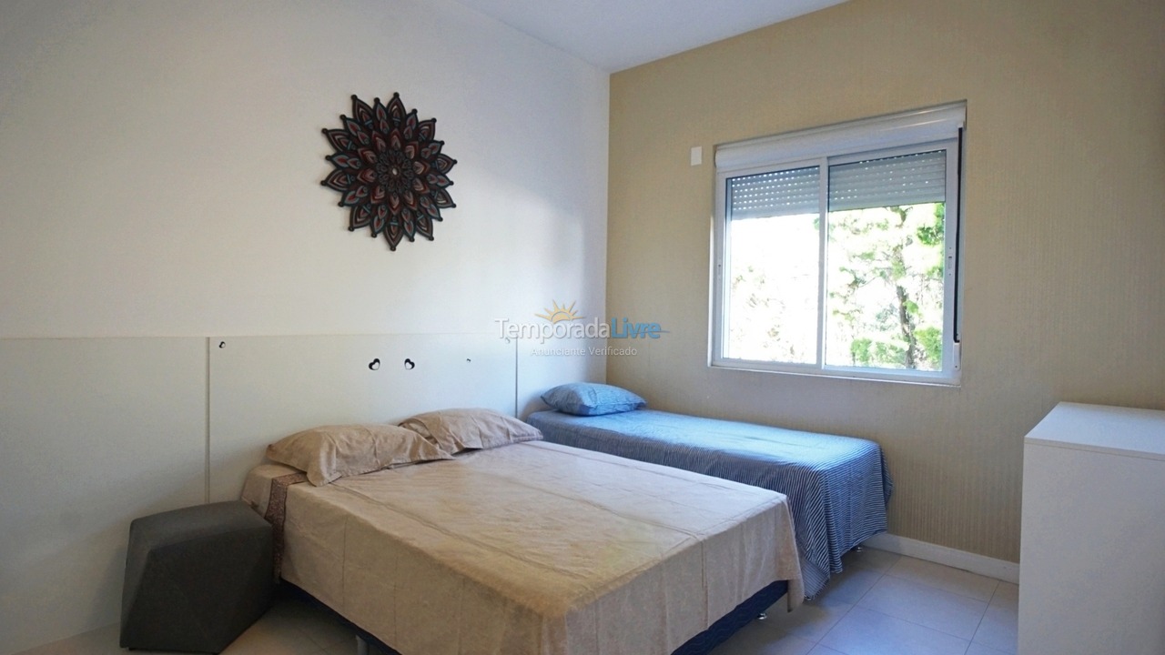Apartment for vacation rental in Florianópolis (Praia do Santinho)