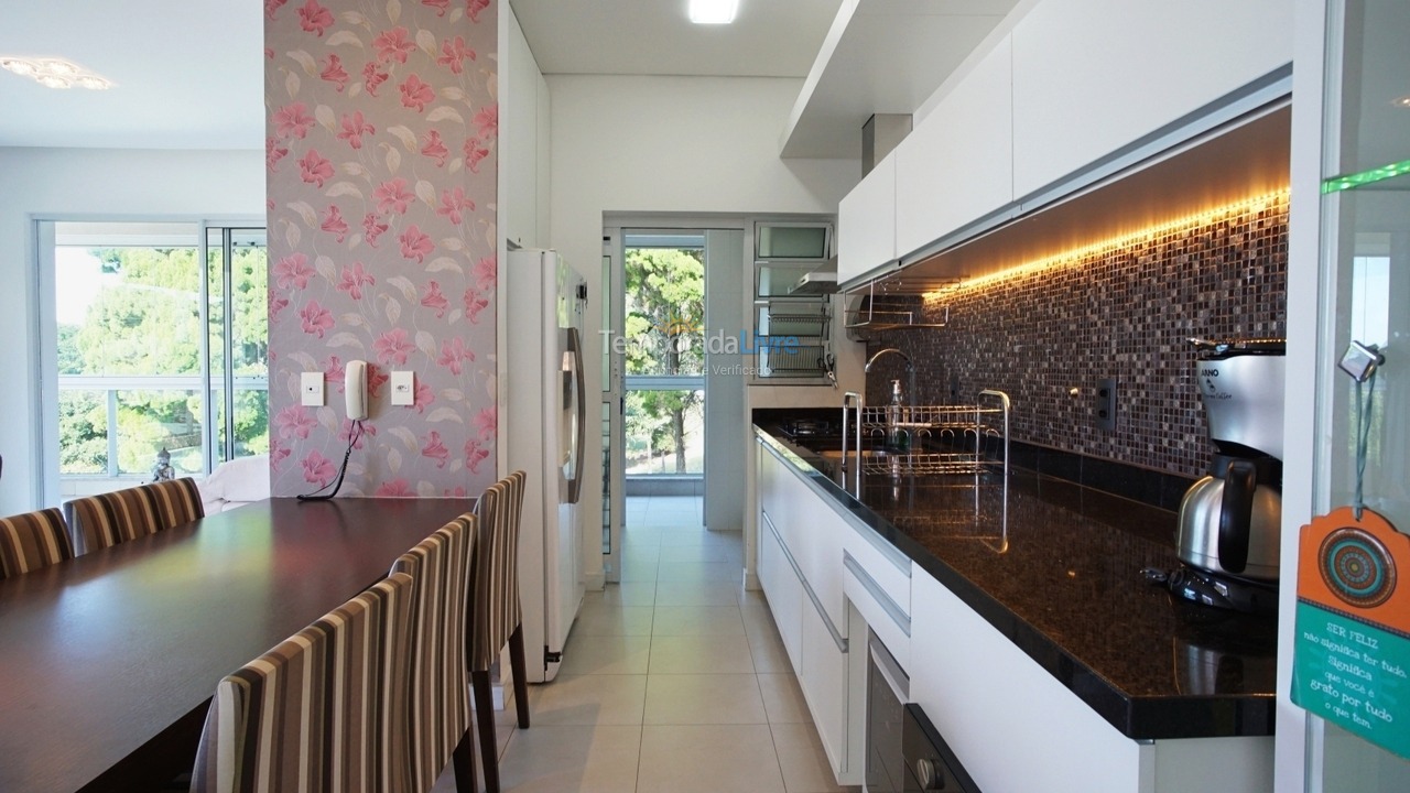 Apartment for vacation rental in Florianópolis (Praia do Santinho)