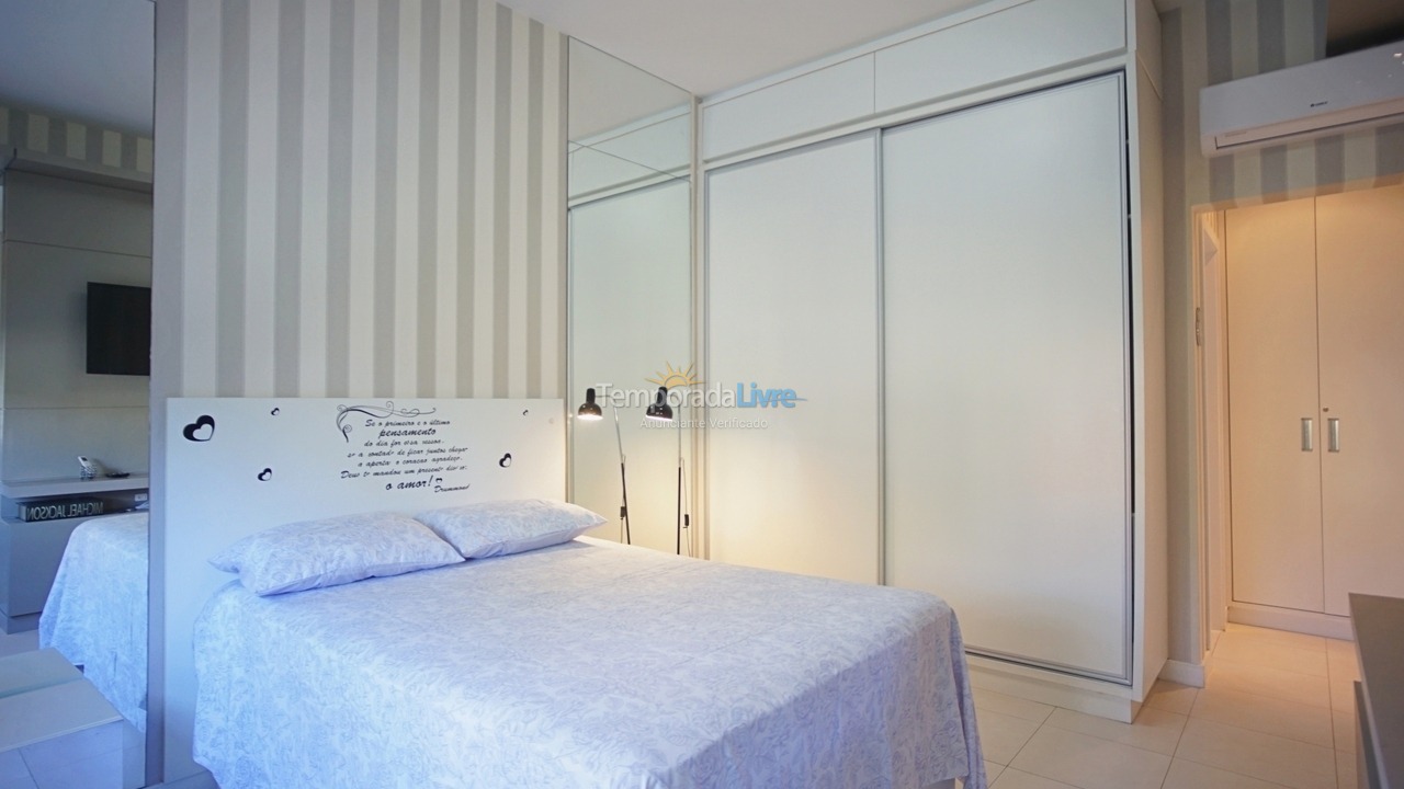 Apartment for vacation rental in Florianópolis (Praia do Santinho)