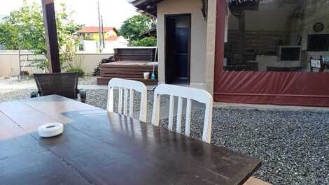 CASA GRANDE CON 4 HABITACIONES DE CASAL EN MORRINOS